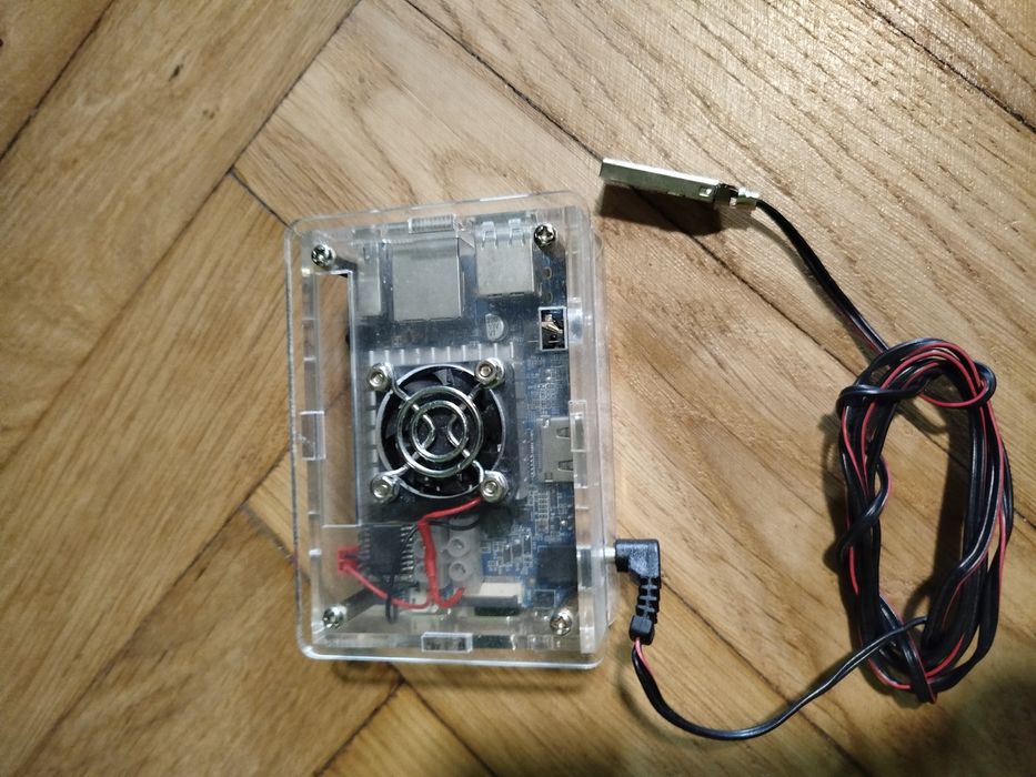 Orange PPC wraz z obudowa i kablem zasilania