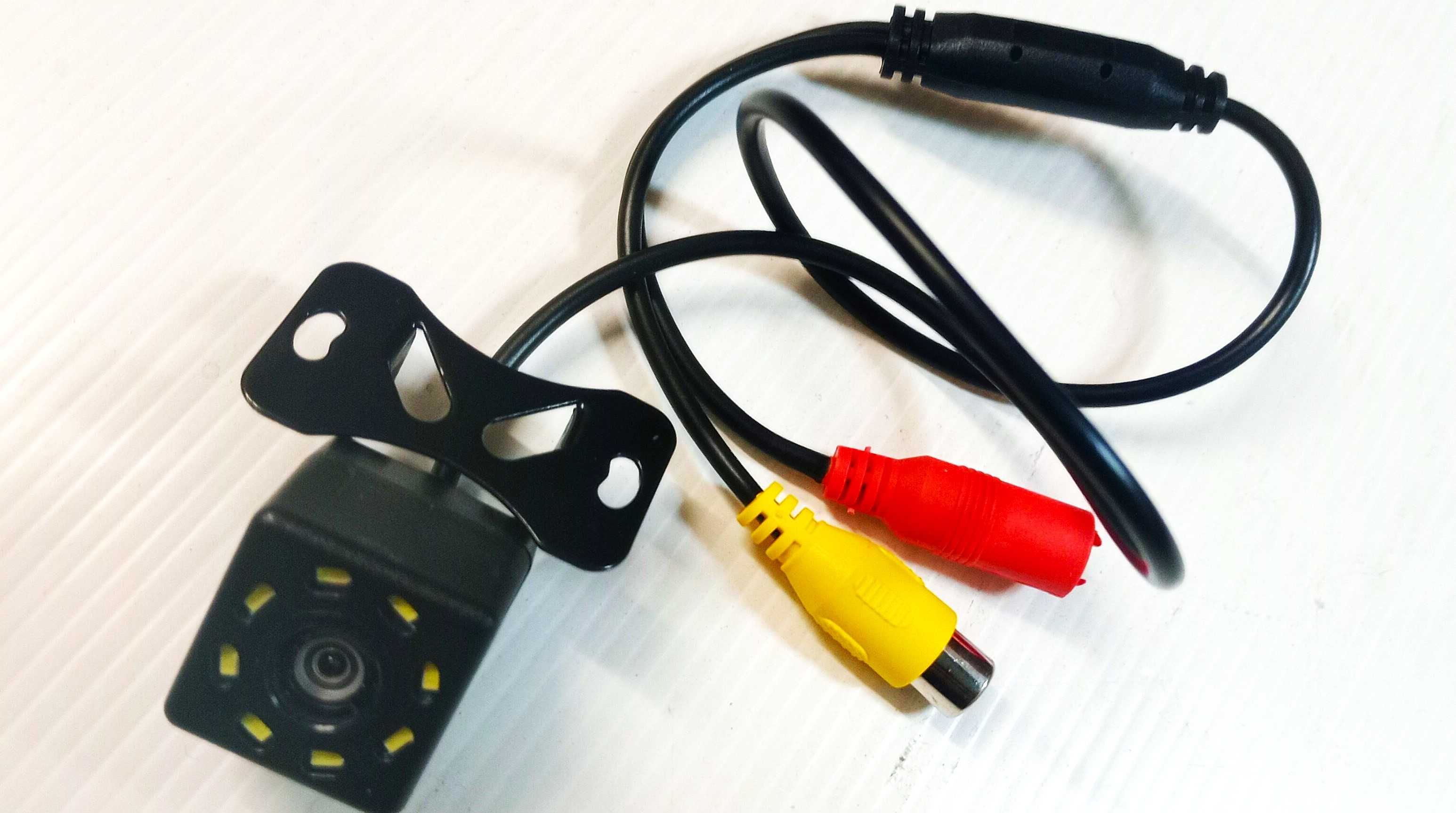 Mini câmara marcha atrás automóvel modelo Cubo ou de Embutir