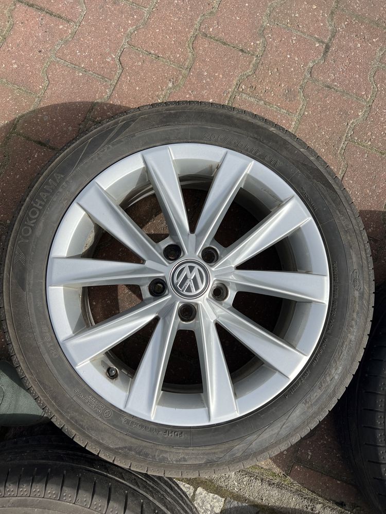 Koła 17 cali do VW Golf 6 7 Passt B7 B8 Alltrack oryginał