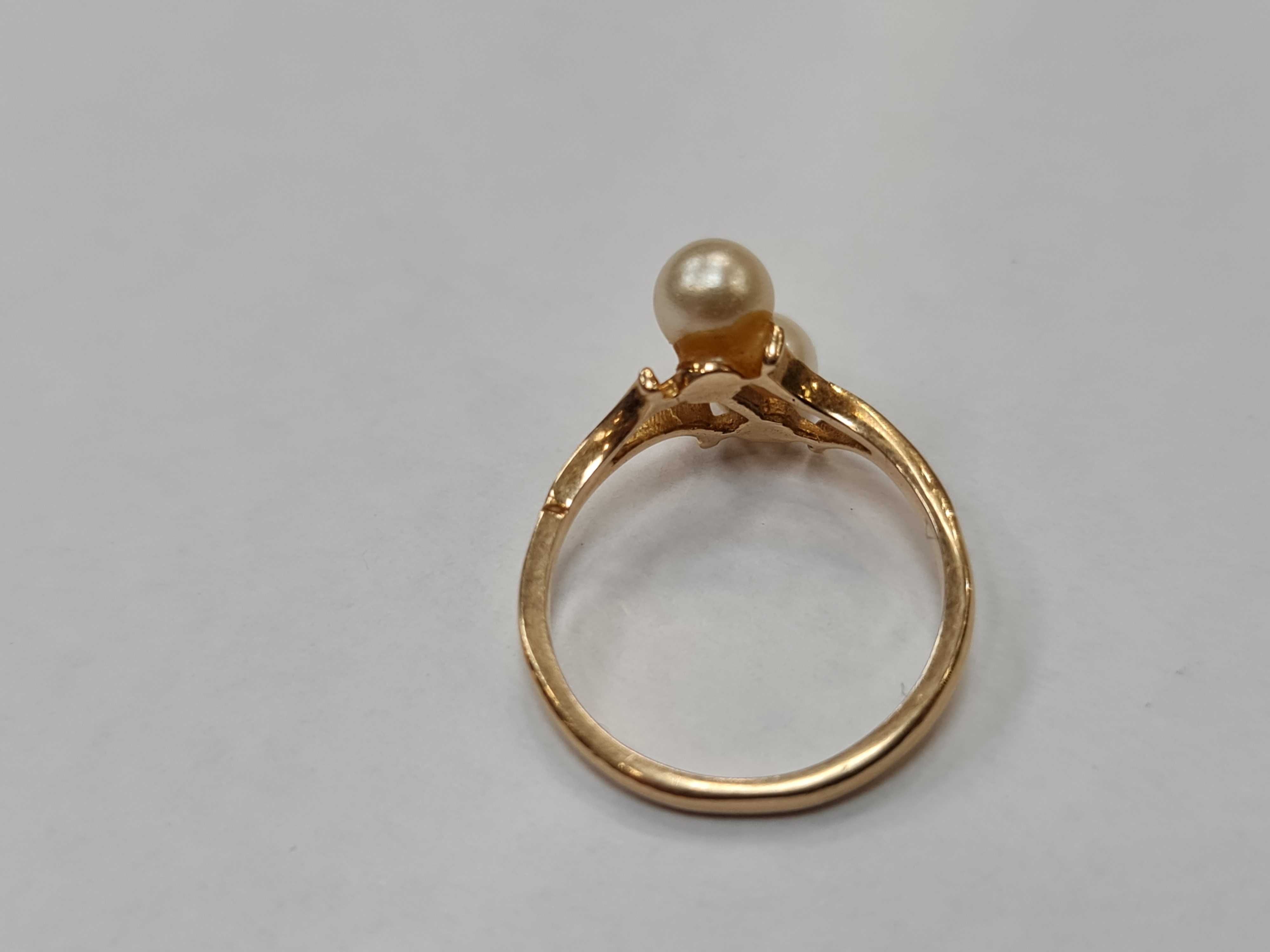 II poł. XX wieku! Złoty pierścionek/ 585/ 1.74 gram/ R10/ Perła