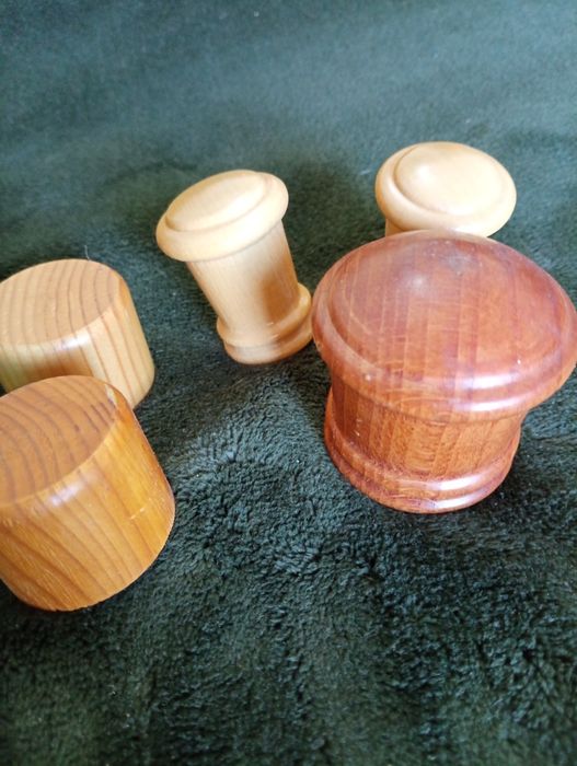 7 Puxadores madeira Novos e como novos