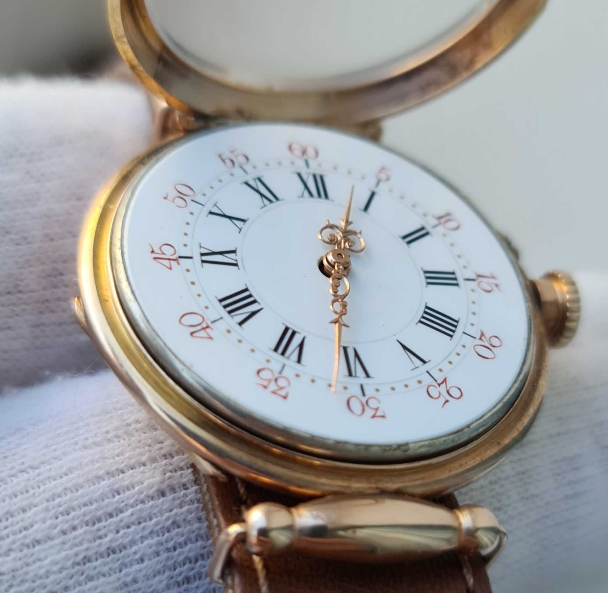 Жіночий золотий годинник часы вінтаж 750 18кт Avance Retard 32мм