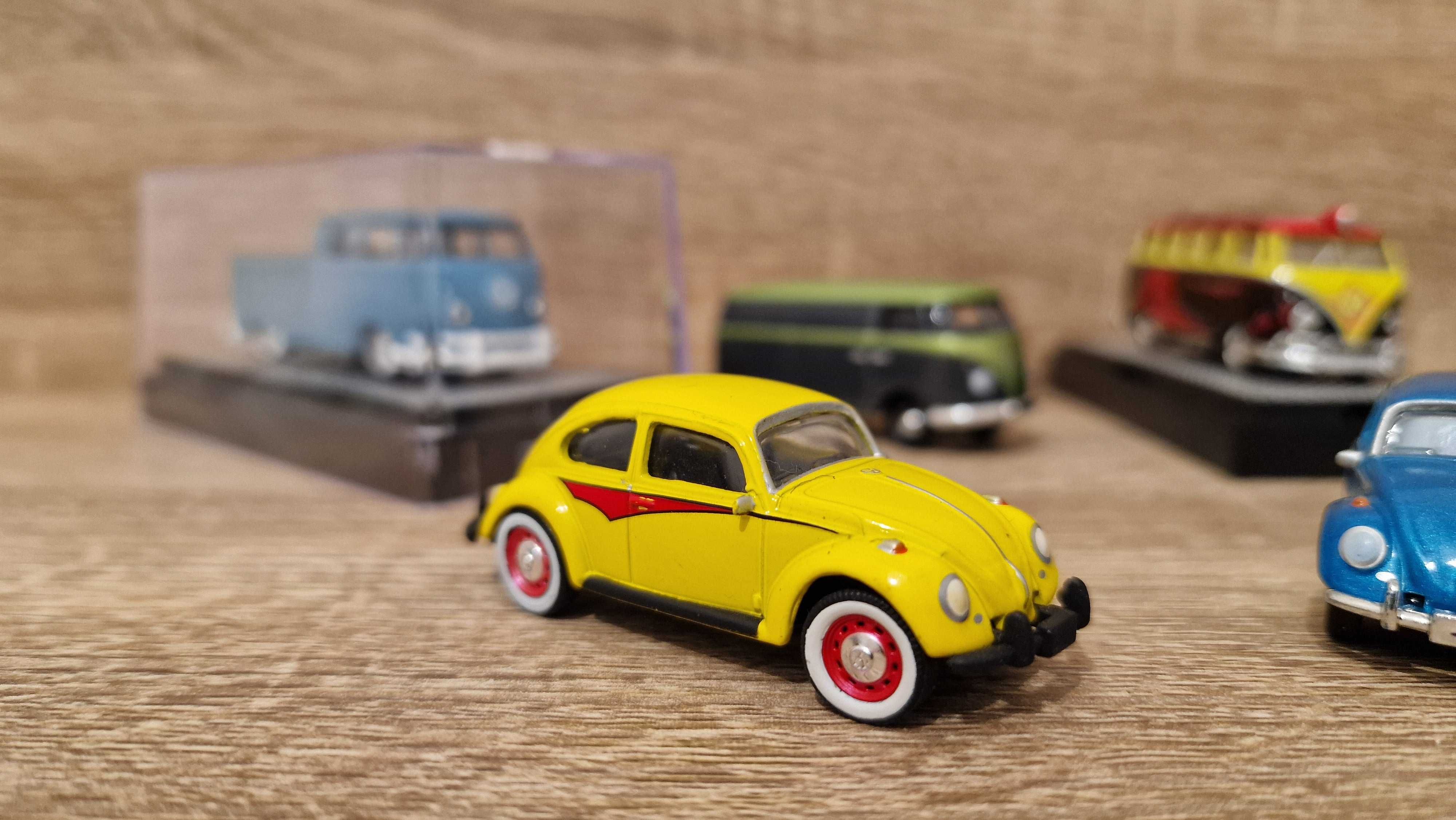 Lote de 8 Miniaturas VW carochas e Furgons Tuning 1:64