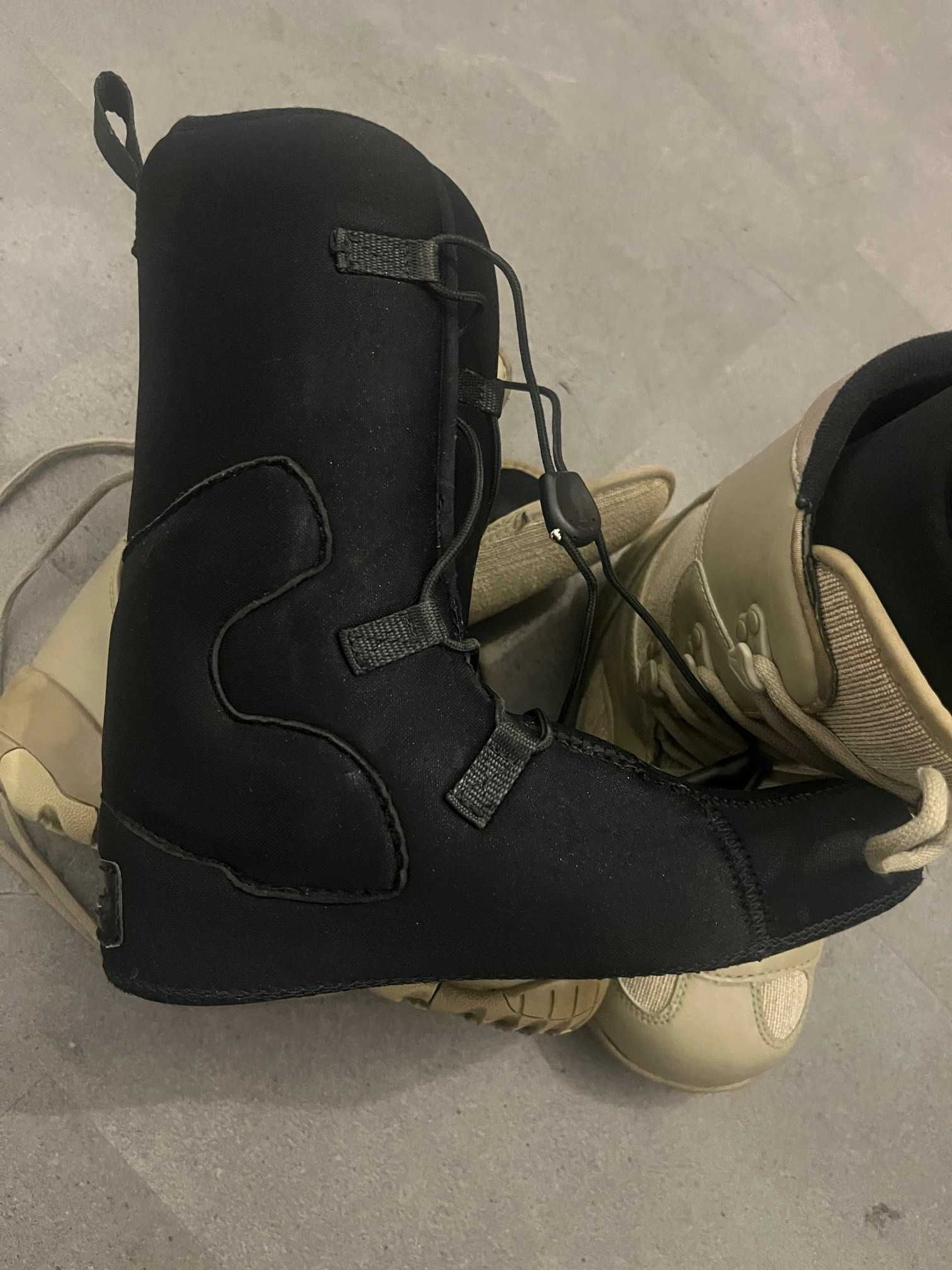 snowboardowe buty dziecięce rozm. 36 Atomic