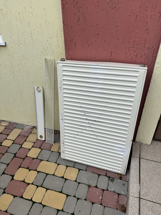 Продам батарею (радиатор) отопления.