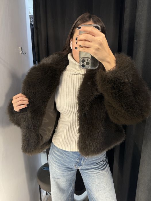 трендова коричнева шуба Zara