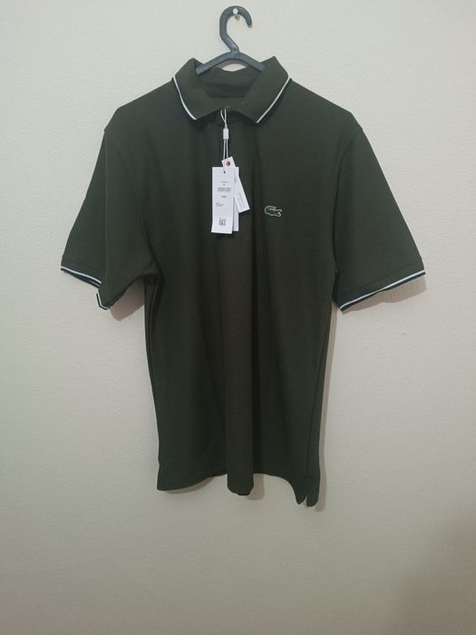 Conjunto (pólo e calções) da Lacoste novo
