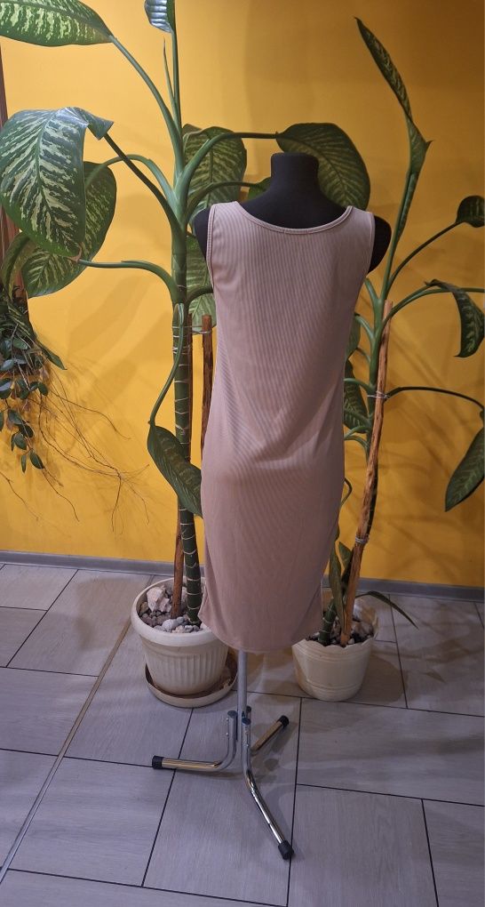 Sukienka midi sukienka sportowa z lampasami marka Boohoo rozmiar L 40