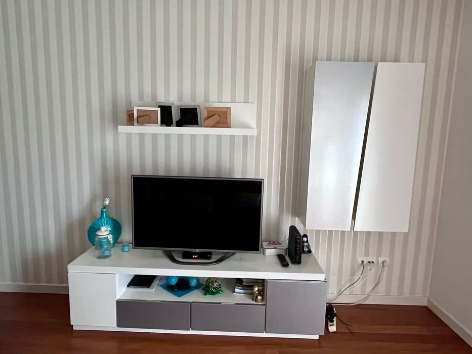 Conjunto de mobília