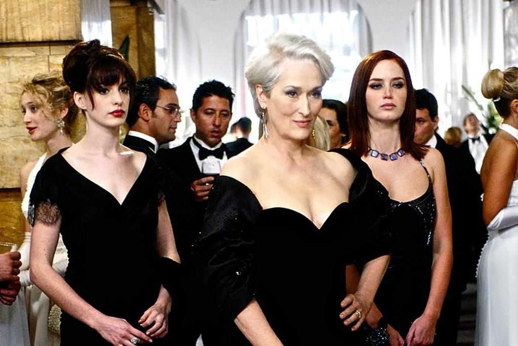 O DIABO VESTE PRADA (Meryl Streep/Anne Hathaway/Emily Blunt/Simon Bake