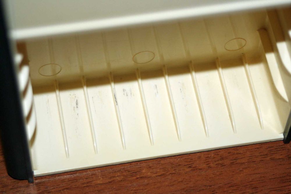 Кассетный блок для аудиокассет.