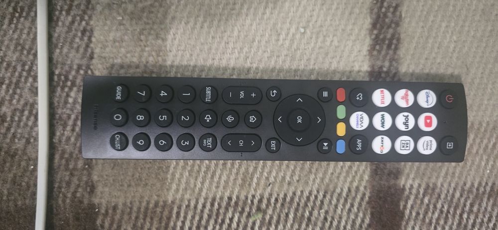 Хісенсе 43 4к,смарт,2 полоски