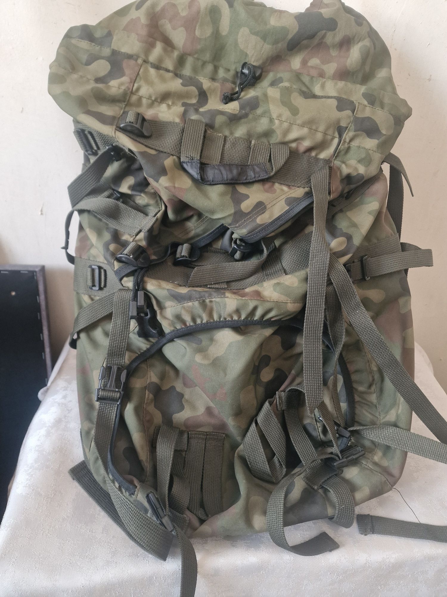 Рюкзаки военные. Состояние не новое