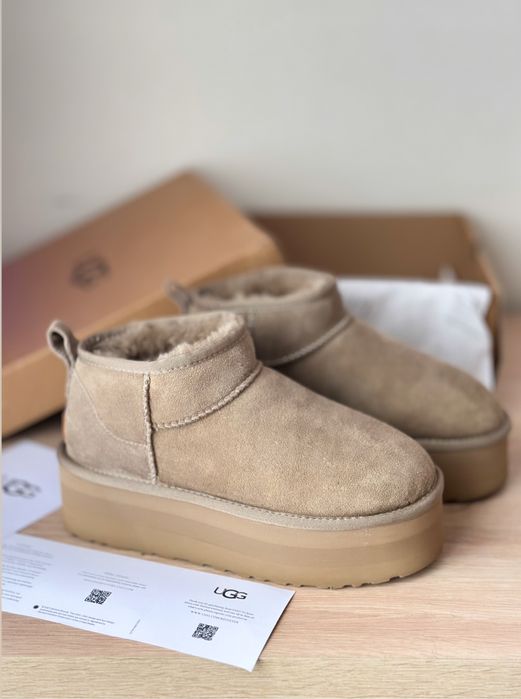 Угги ugg . платформа 5 см . розмір 39 натуральне хутро та замша