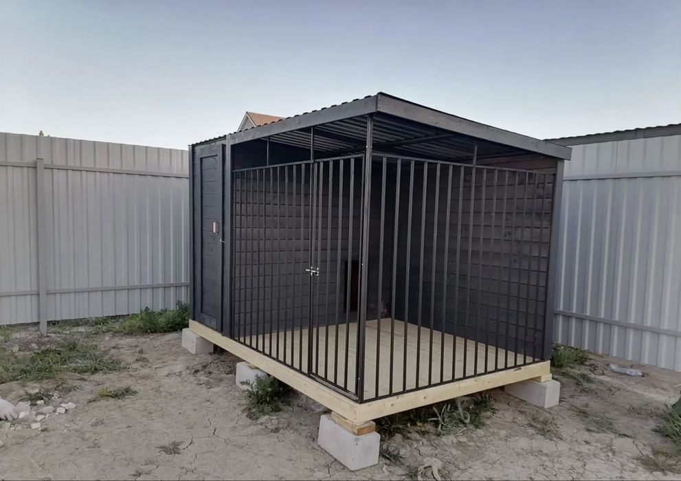 Вольєр для собаки з хоз блоком сірий