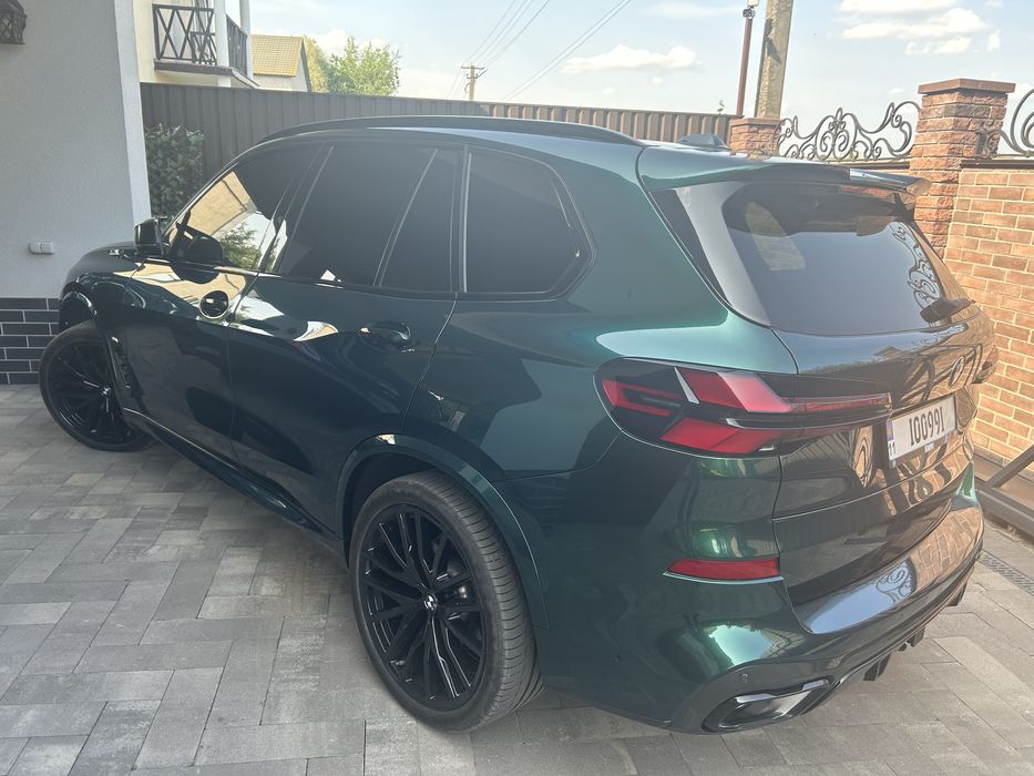Продам BMW X5 2024
