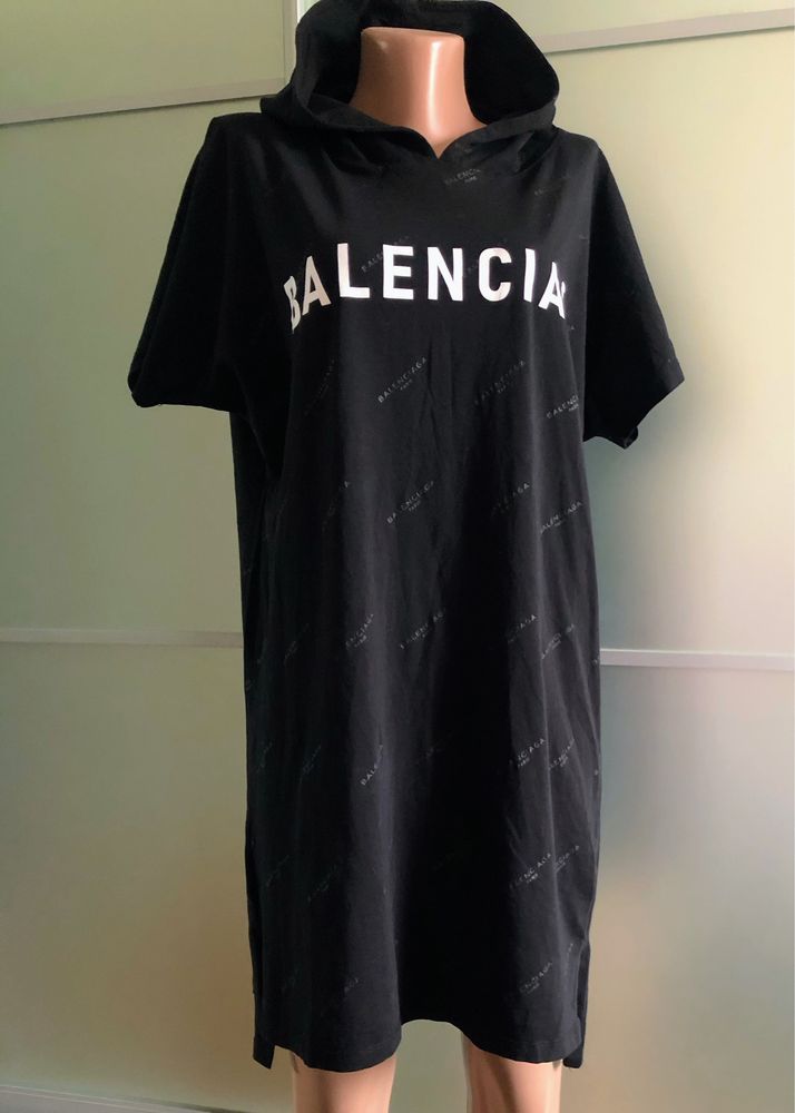 Сукня футболка з капюшоном BALENCIAGA  XXL підійде на L-XL