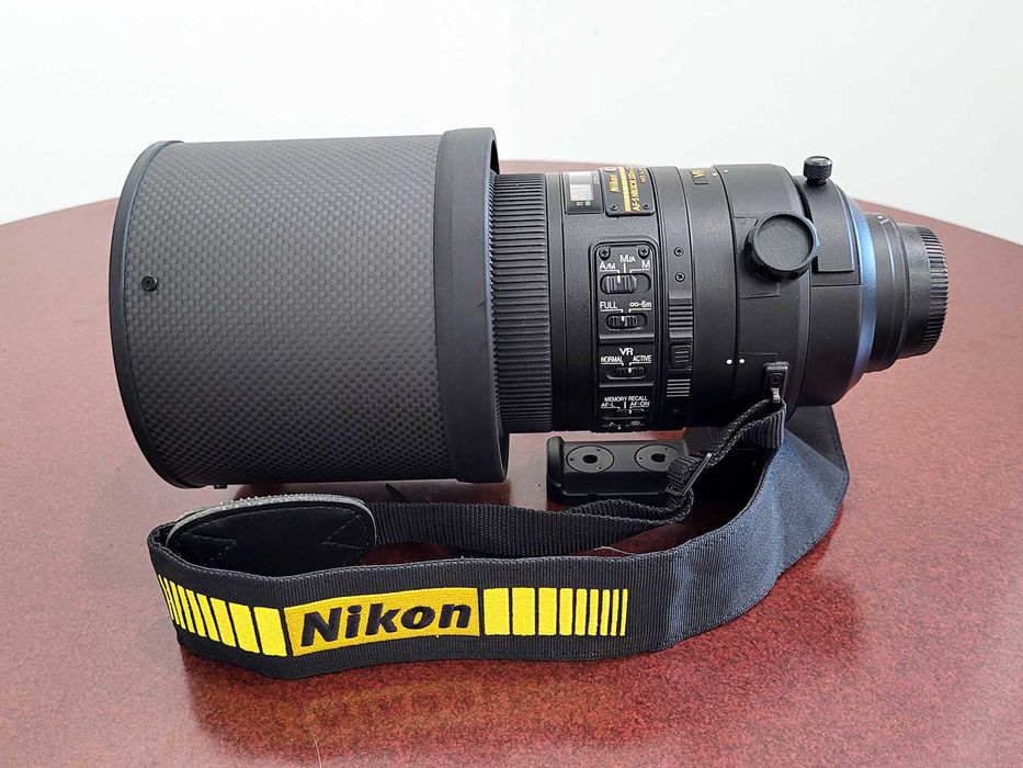Об'єктив Nikon AF-S 300mm f/2.8G ED VR II