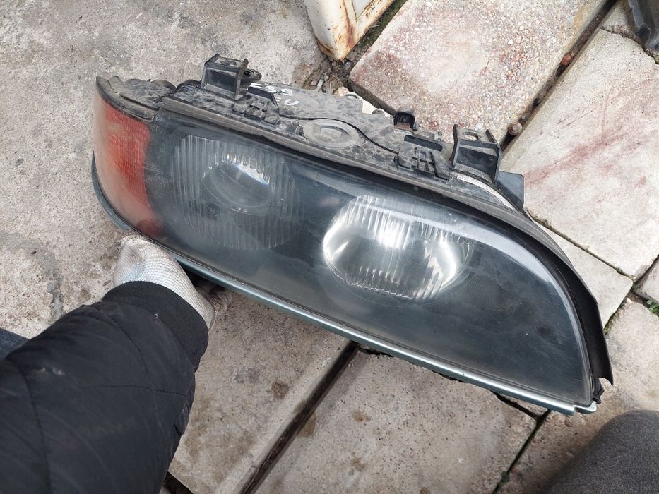 lampa przod przednia prawa bmw e39 Xenon przedlift europa