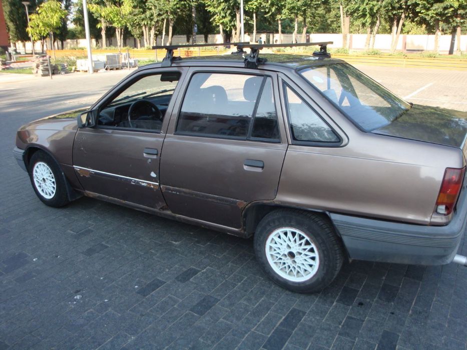 Продам опель кадет