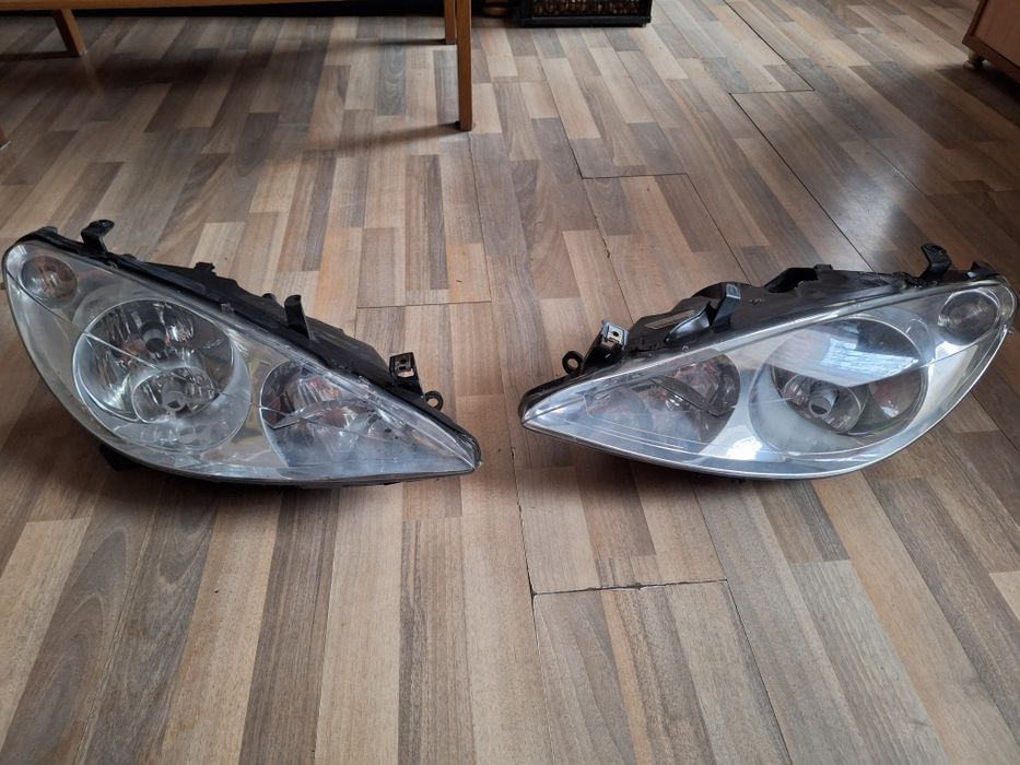 Lampy. Lewa i prawa peugeot 307