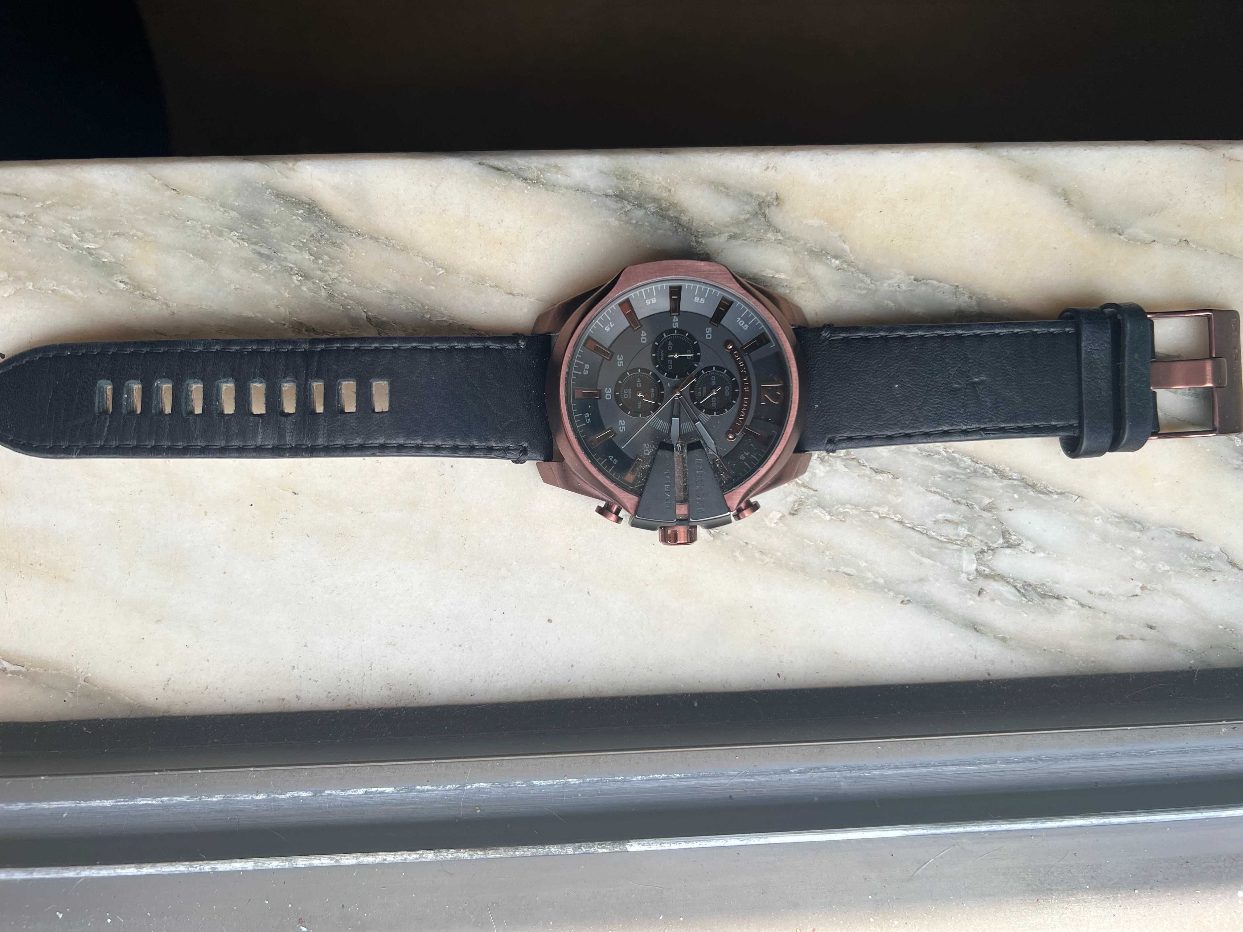 Vendo QUASE NOVO Diesel Watch DZ-4459 Cobre