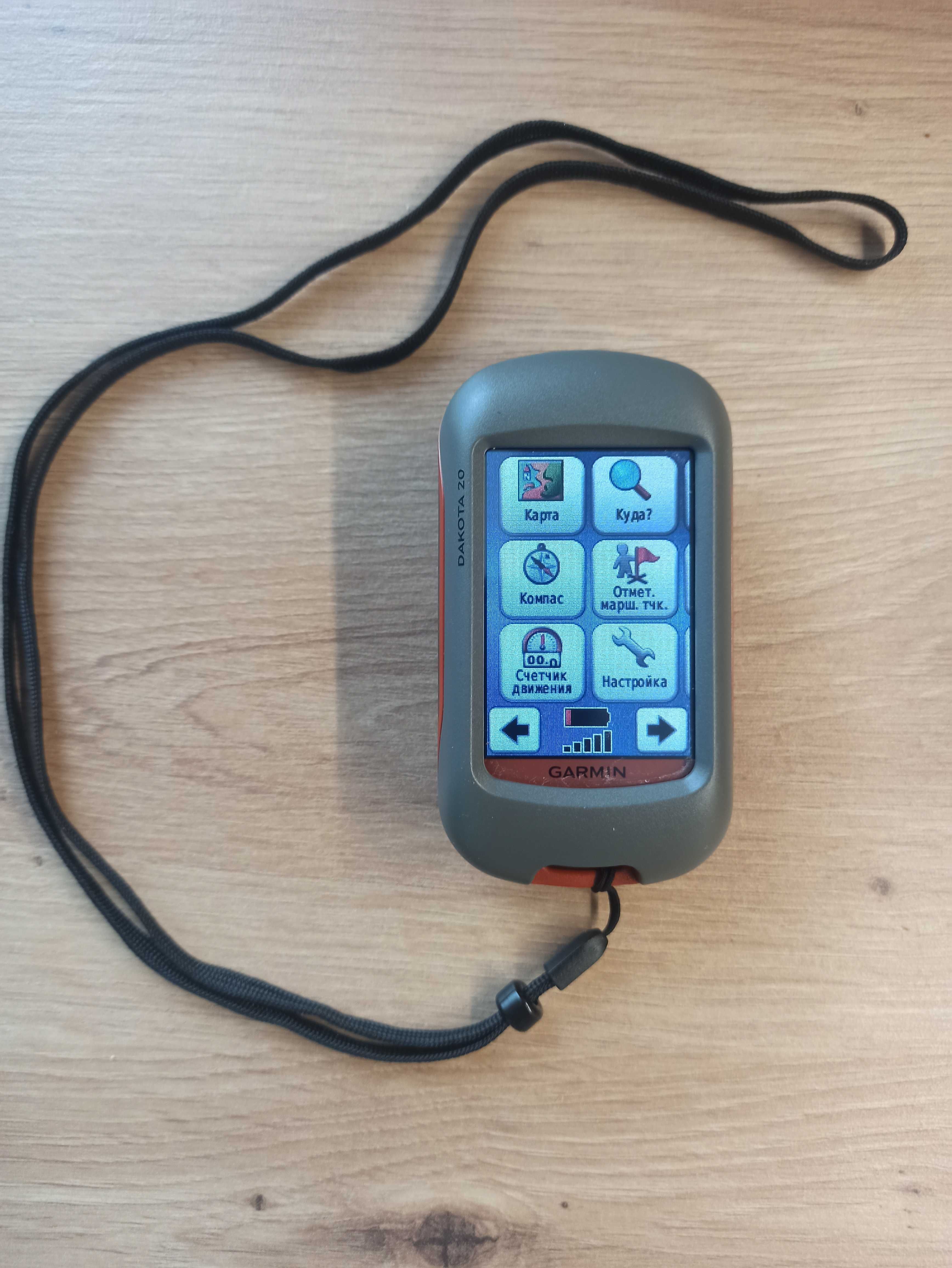 Gps навігатор Garmin Dakota 20