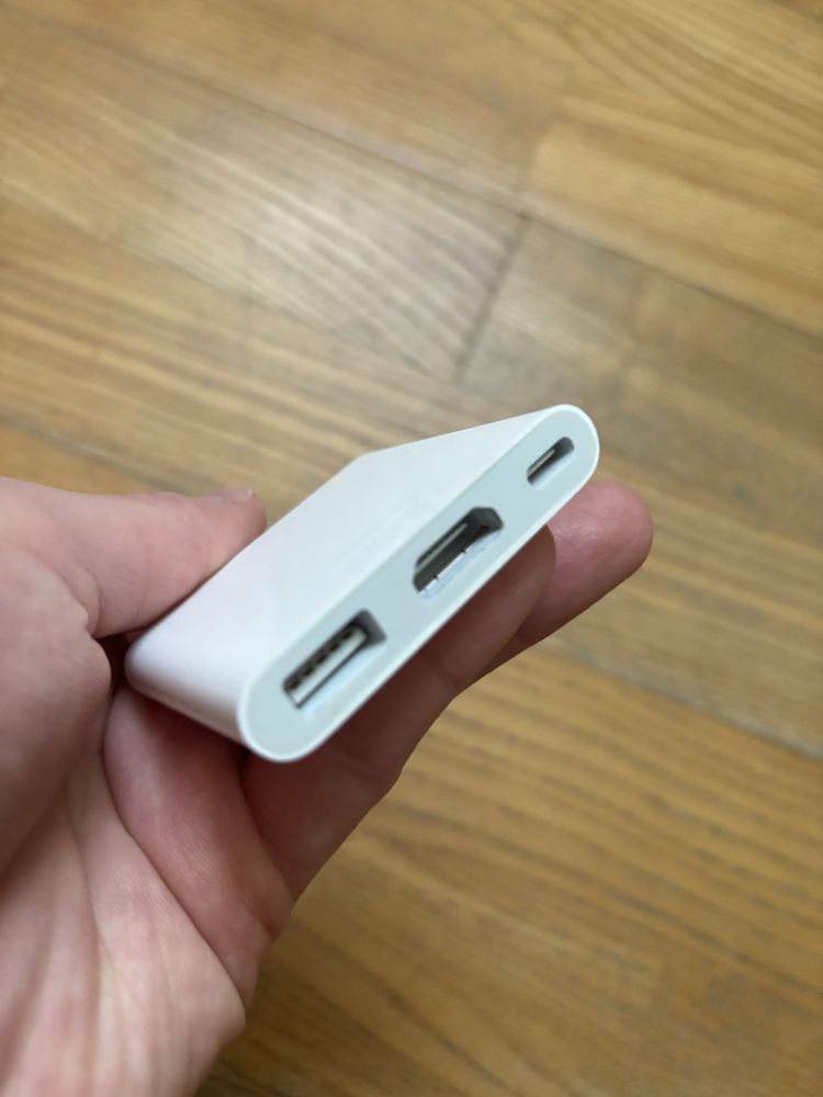 Oryginalna przejsciowka hdmi, usb-a i usb-c na usb-c