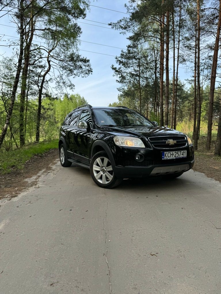 Piękny Chevrolet Captiva -  7 osób, full wersja