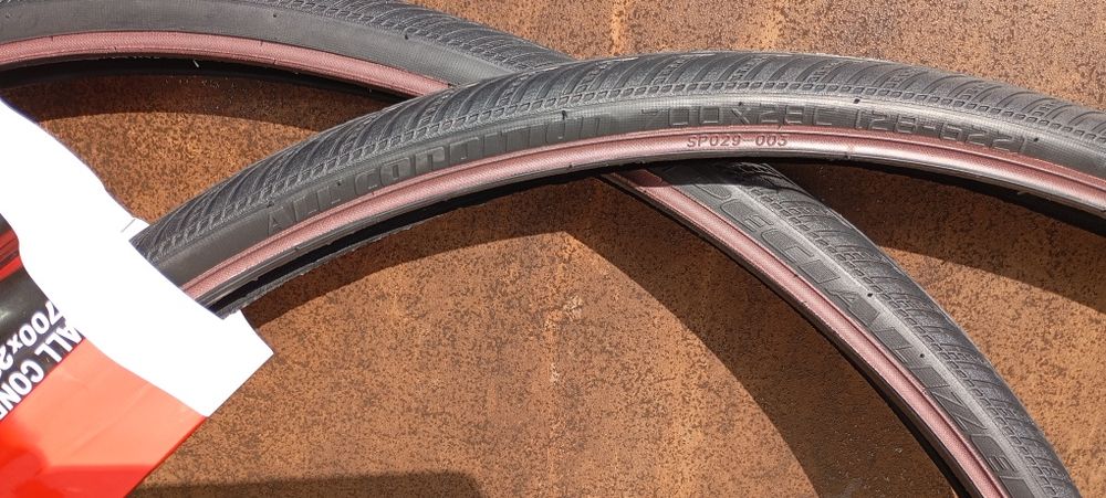 Specialized All Condition Armadillo 700C x 28 rigid road tyre