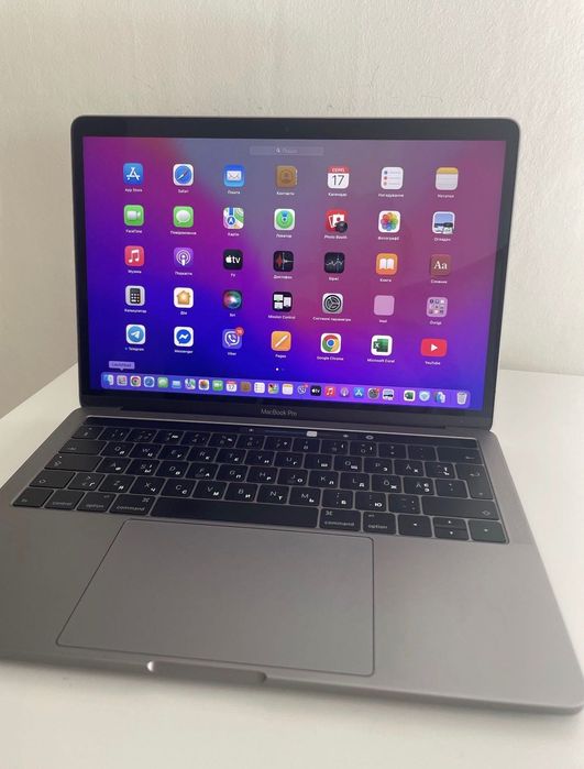 MacBook Pro (13-inch, 2016, Four Thunderbolt 3 Ports)