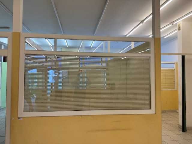 Drzwi i okna wewnętrzne  jednoszybowe firma Rehau