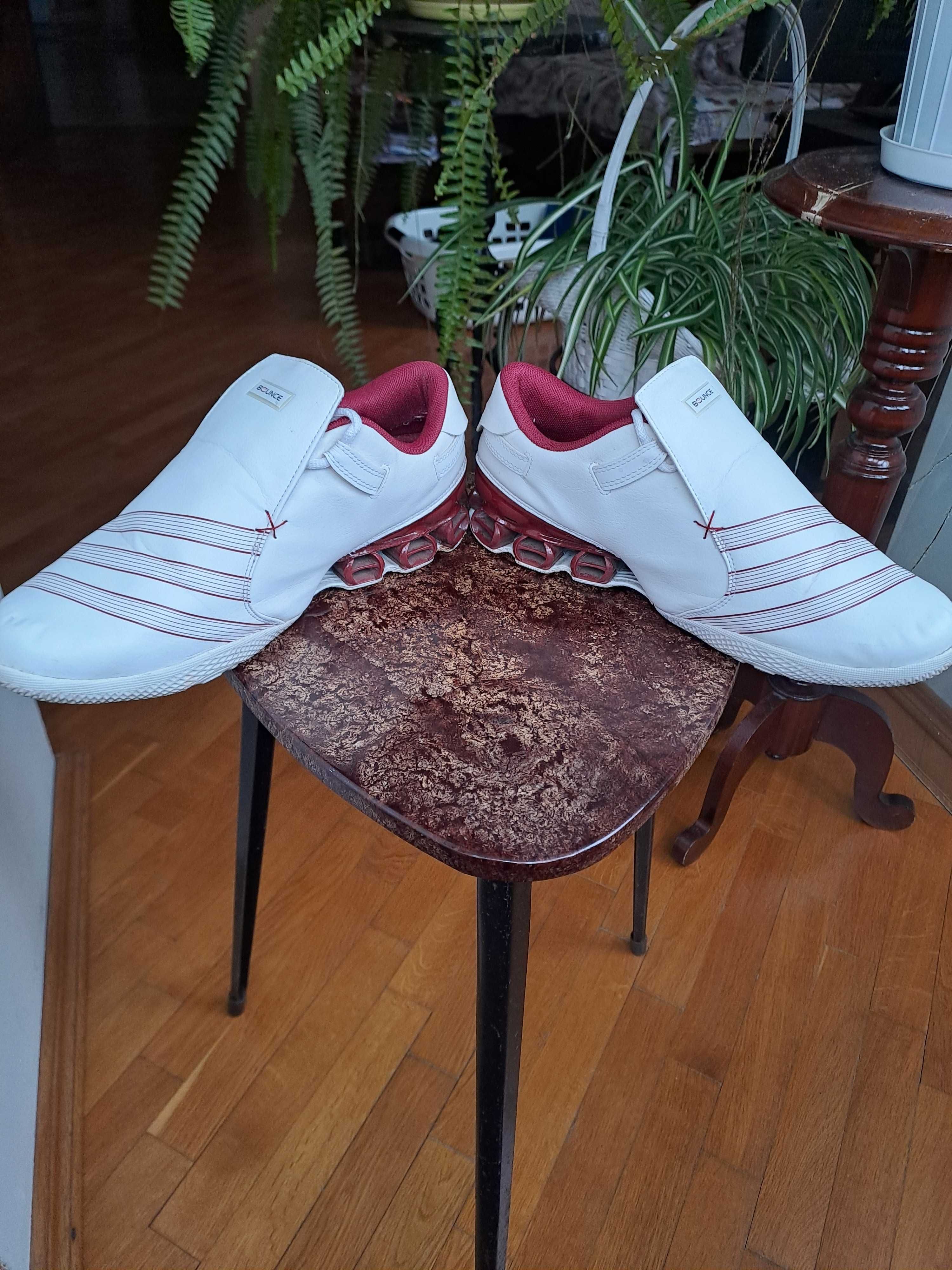 Кроссовки "Adidas Bounce"
