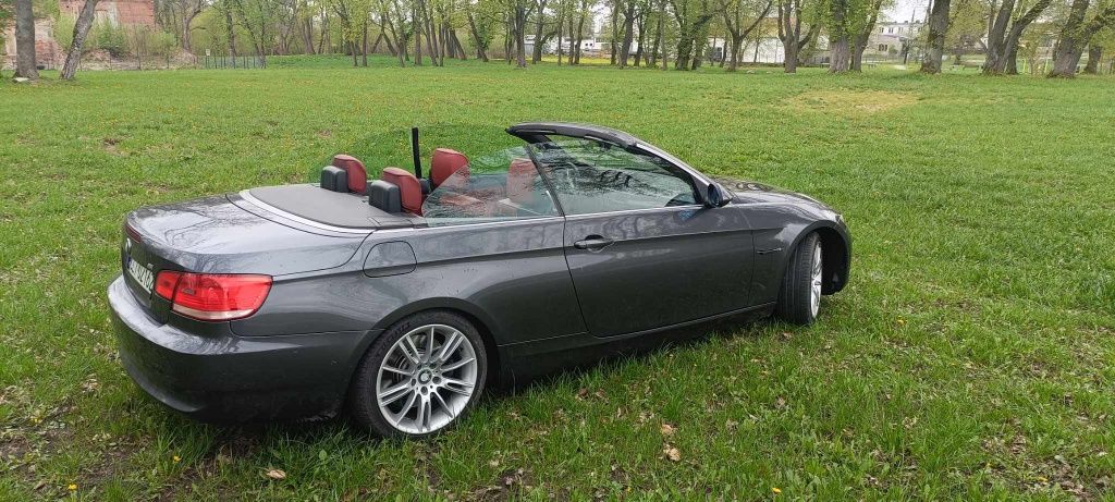 BMW E93 Cabrio 3.0d czerwone skóry