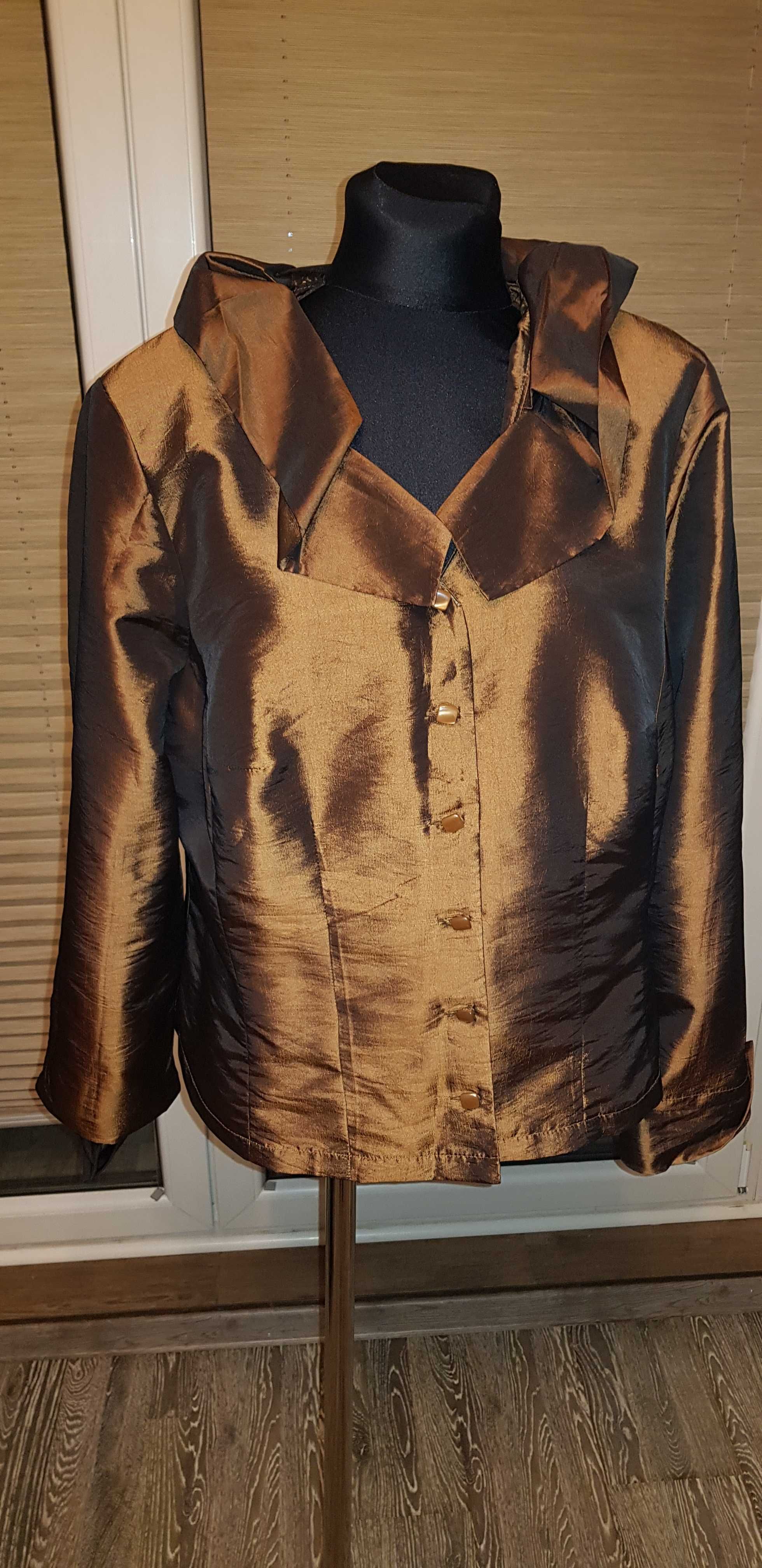 Spódnica prosta z eleganckimi dodatkami