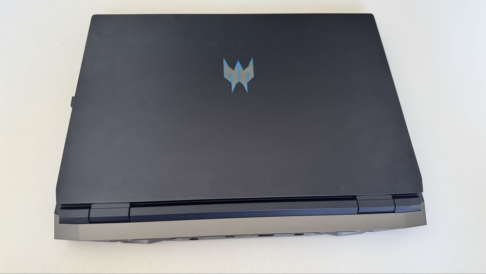 Vendo portátil ACER PREDATOR HELIOS 300