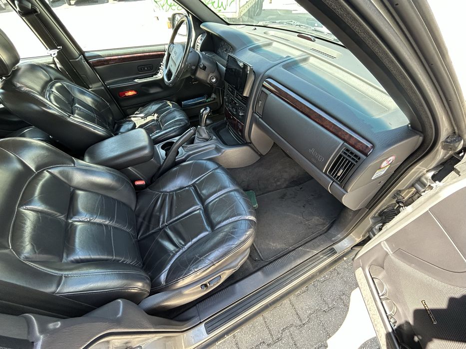 Jeep Grand Cherokee 3.1 caixa manual