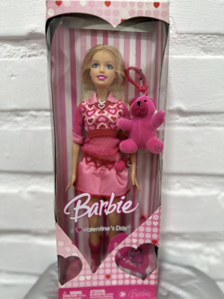Барбі Valentines Day Barbie лялька брелок ведмедик Тедді