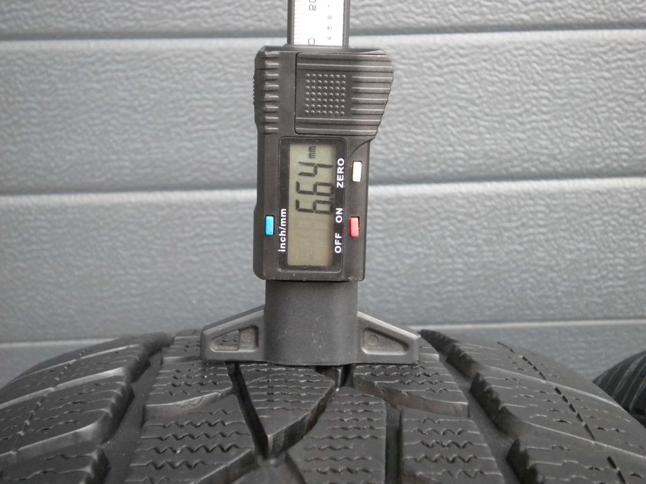 2x Opony zimowe dostawcze 215/60r17C Dunlop SpWinterSport 3D +6,5mm