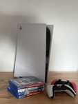 PS5 z napędem 1TB 2 pady 4 gry