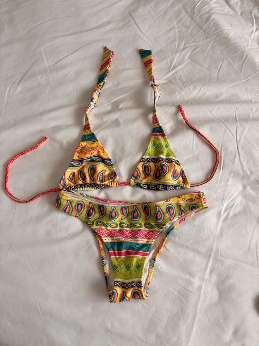 Bikini tamanho M