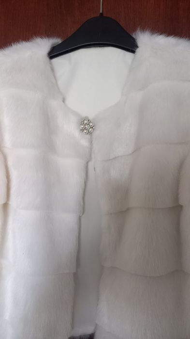 Продам  шубку розмір 44