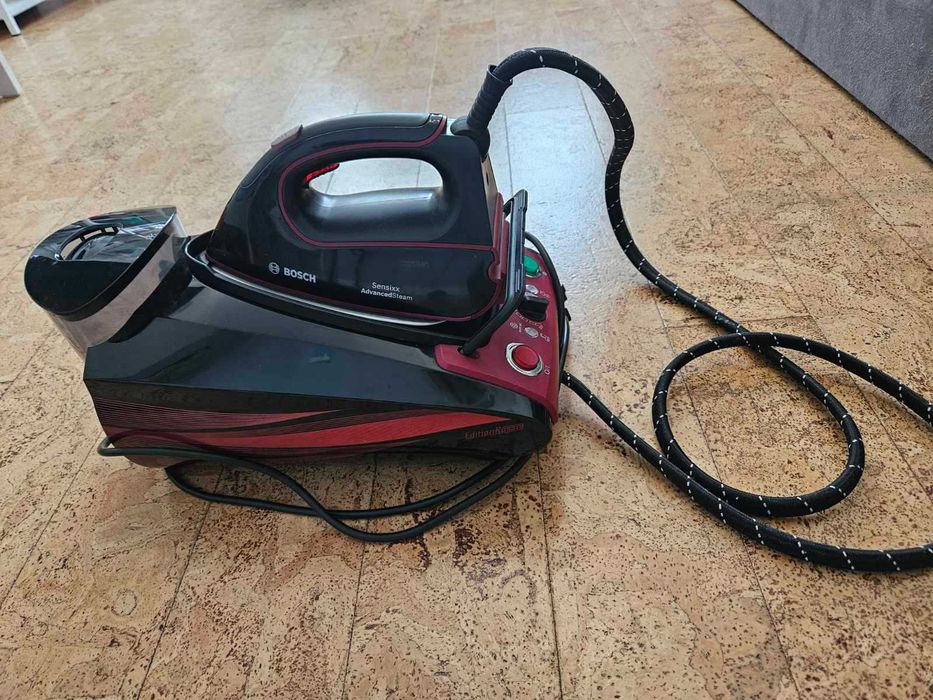 Праска утюг Bosh Sensixx з парогенератором