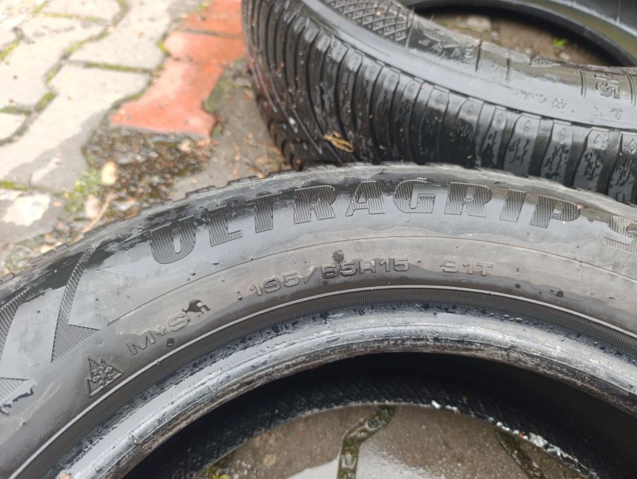 Opony zimowe 2x Goodyear ultragrip i 2 x kleber krisalp hp3 195/65/15