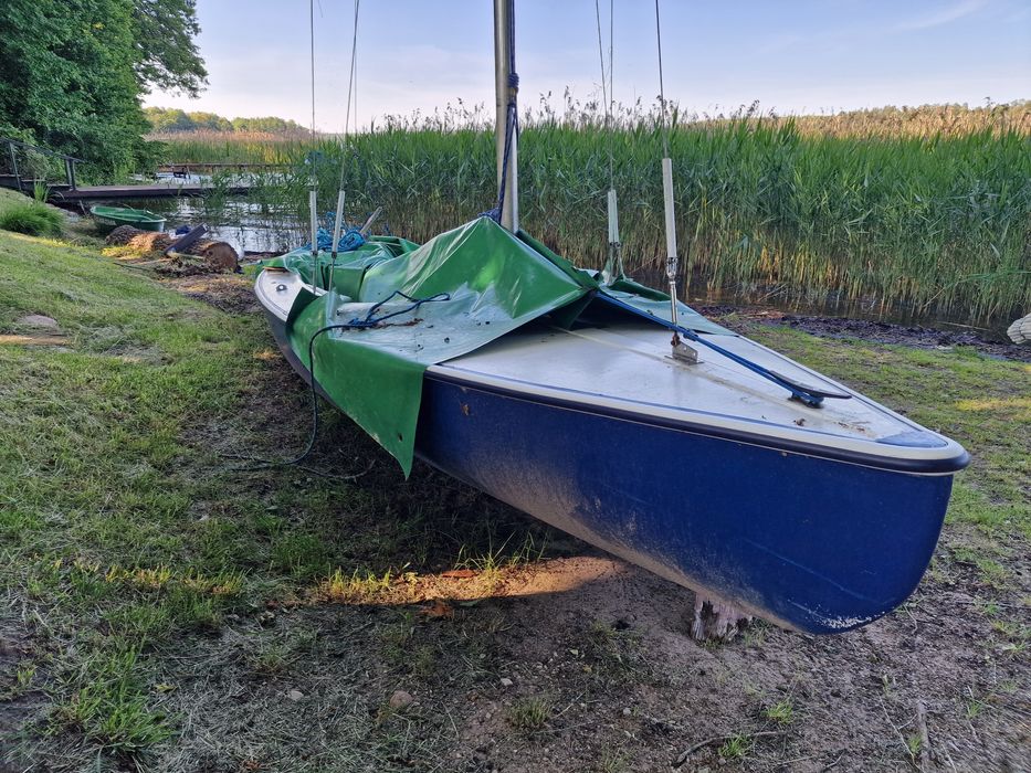 Żaglówka Omega 5.20 m