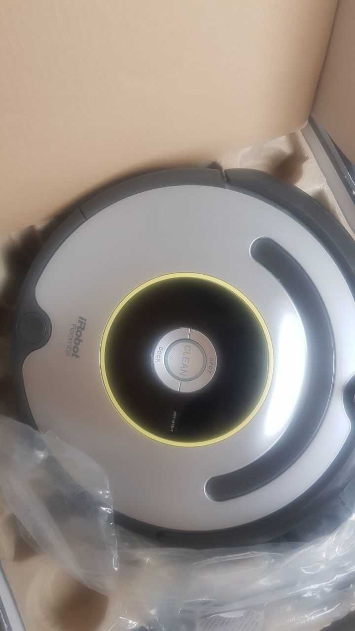 робот пылесос iRobot Roomba 631 в отличном состоянии