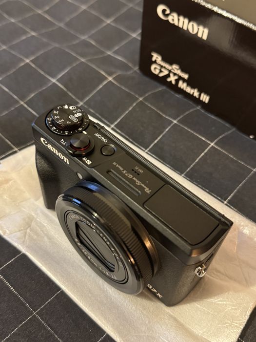 Canon PowerShot G7X Mark III
