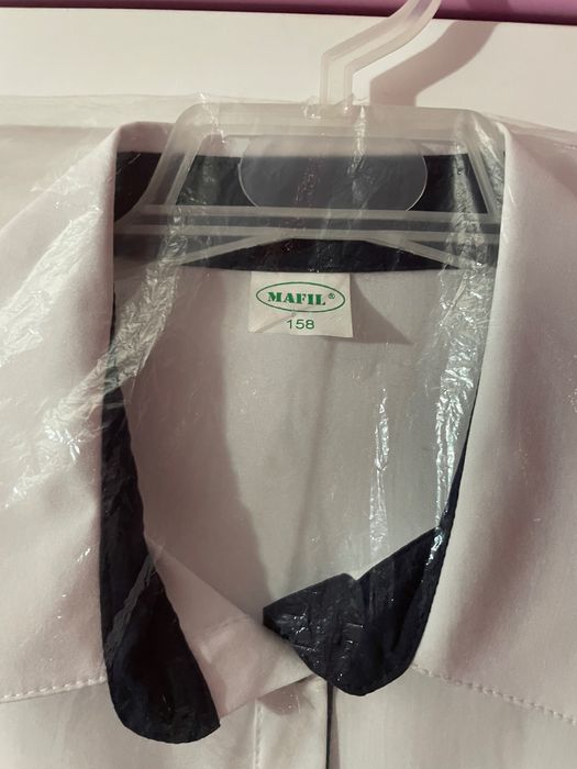 Nowa koszula z długim rękawem