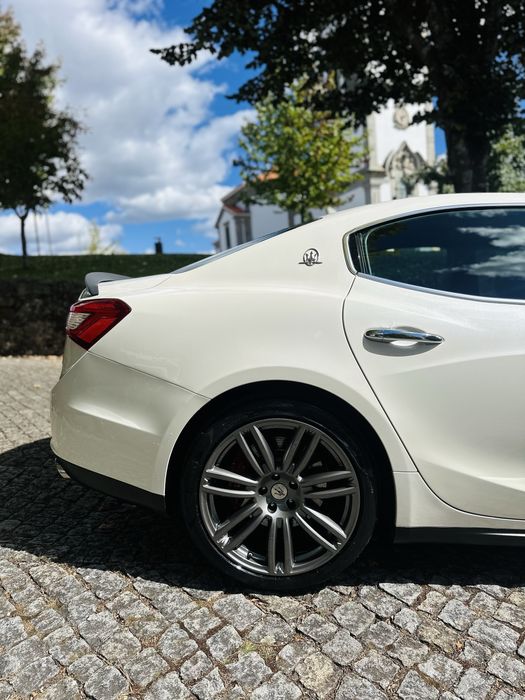 MASERATI Ghibli 3.0 V6 275CV