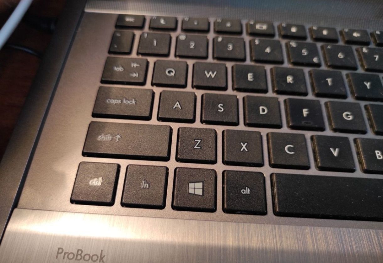 Ноутбук 17,3 HP Probook 4740s i7 3612qm 3,1, 8 гб,500 гб, AMD HD 7650M